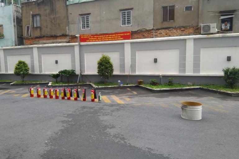 HOÀNG LONG TẬP HUẤN PCCC ĐỊNH KỲ CHUNG CƯ TÒA NHÀ