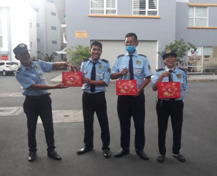 HÌNH ẢNH CÔNG TY TĂNG QUÀ TRUNG THU CHO CB.NV MỤC TIÊU  2020