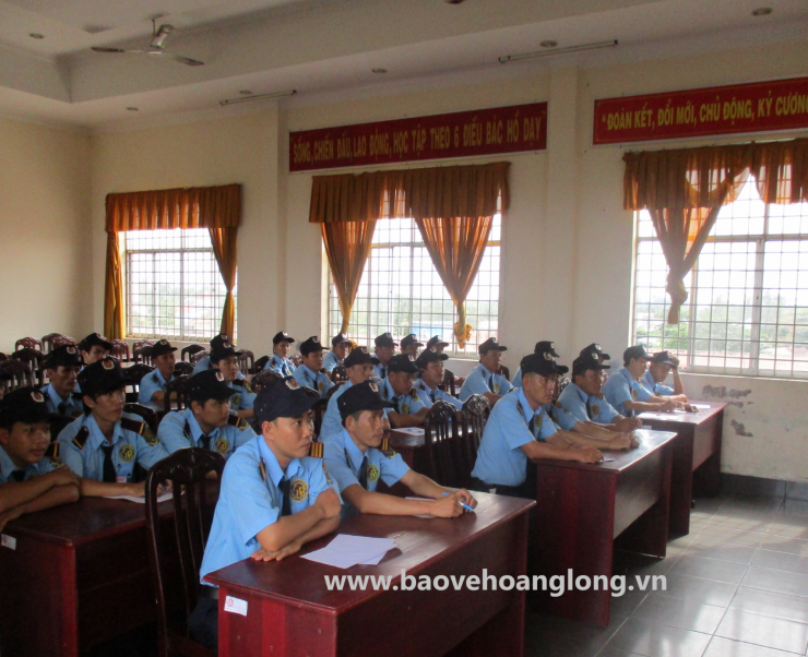 Bảo vệ Hoàng Long (Khoá đào tạo kiến thức nghiệp vụ bảo vệ chuyên nghiệp tại trụ sở Công an Tp. HCM)