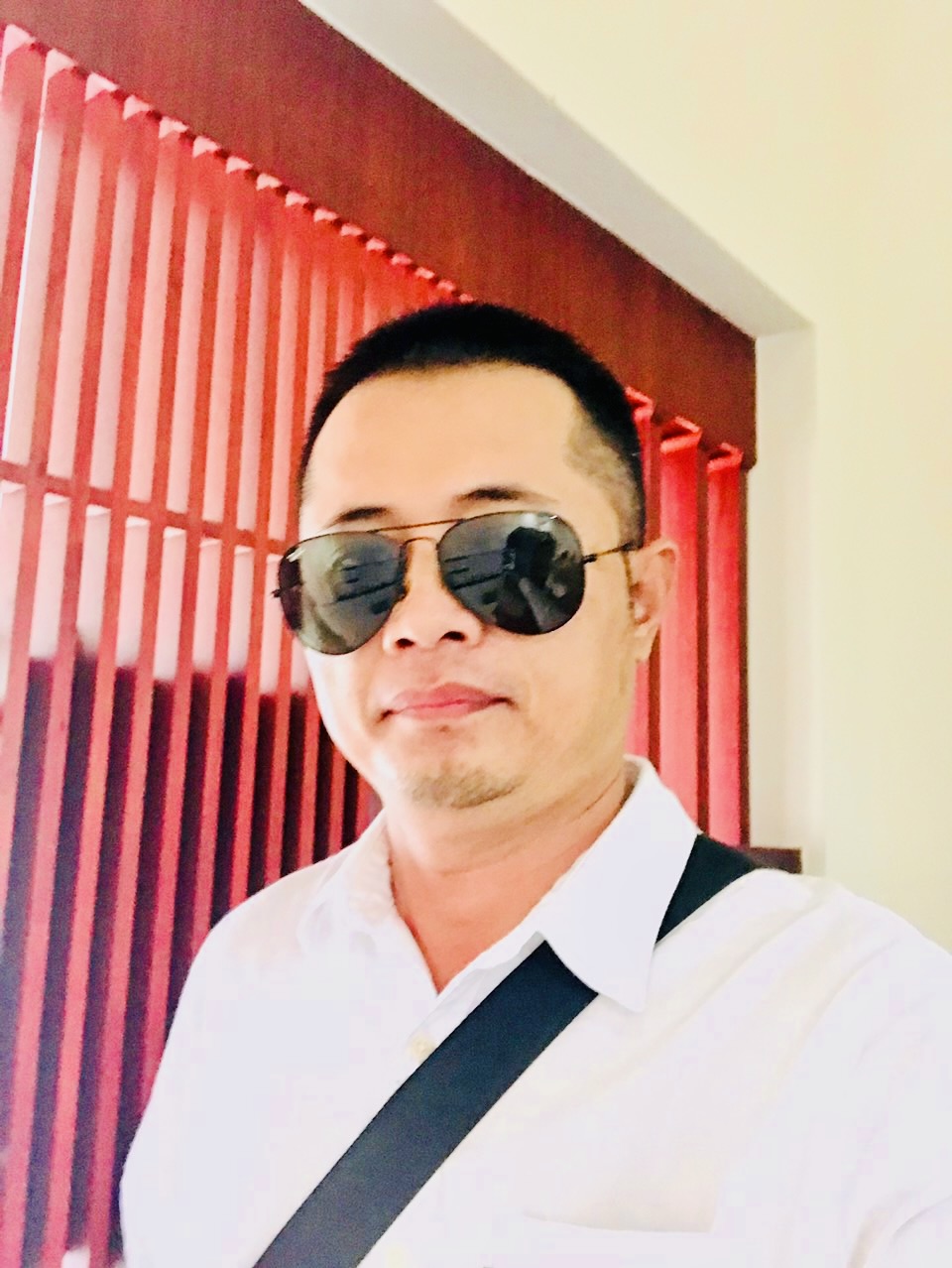 MR. HUNG (Sales & Customer Service Manager)